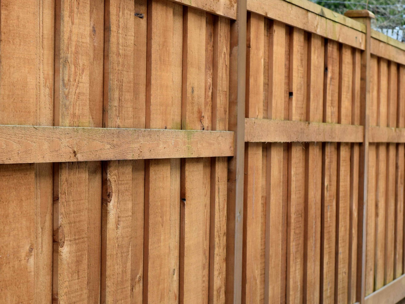 Newburgh IN Shadowbox style wood fence