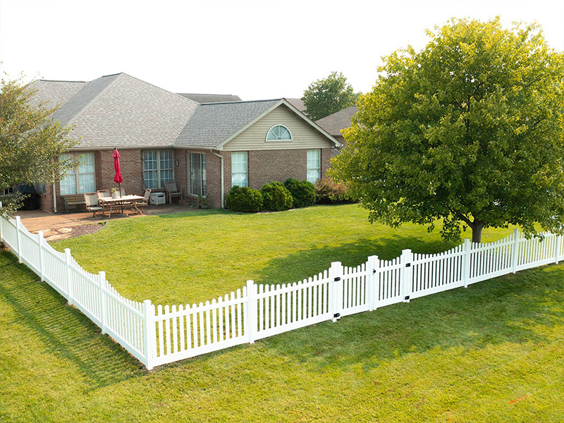 Oakland City Indiana residential and commercial fencing