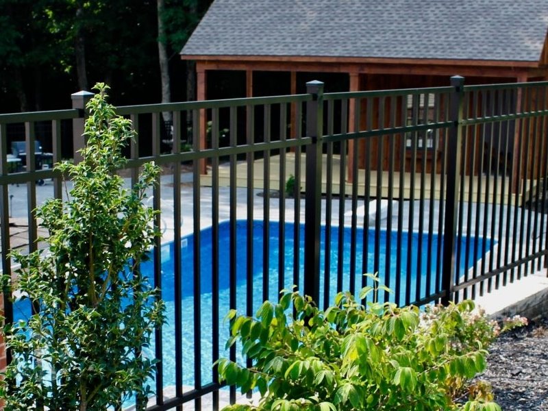 Pool Fence Example in Oakland City Indiana